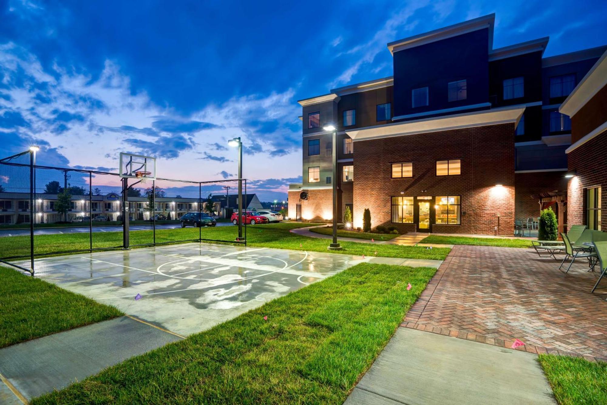 Homewood Suites By Hilton Christiansburg Exterior photo
