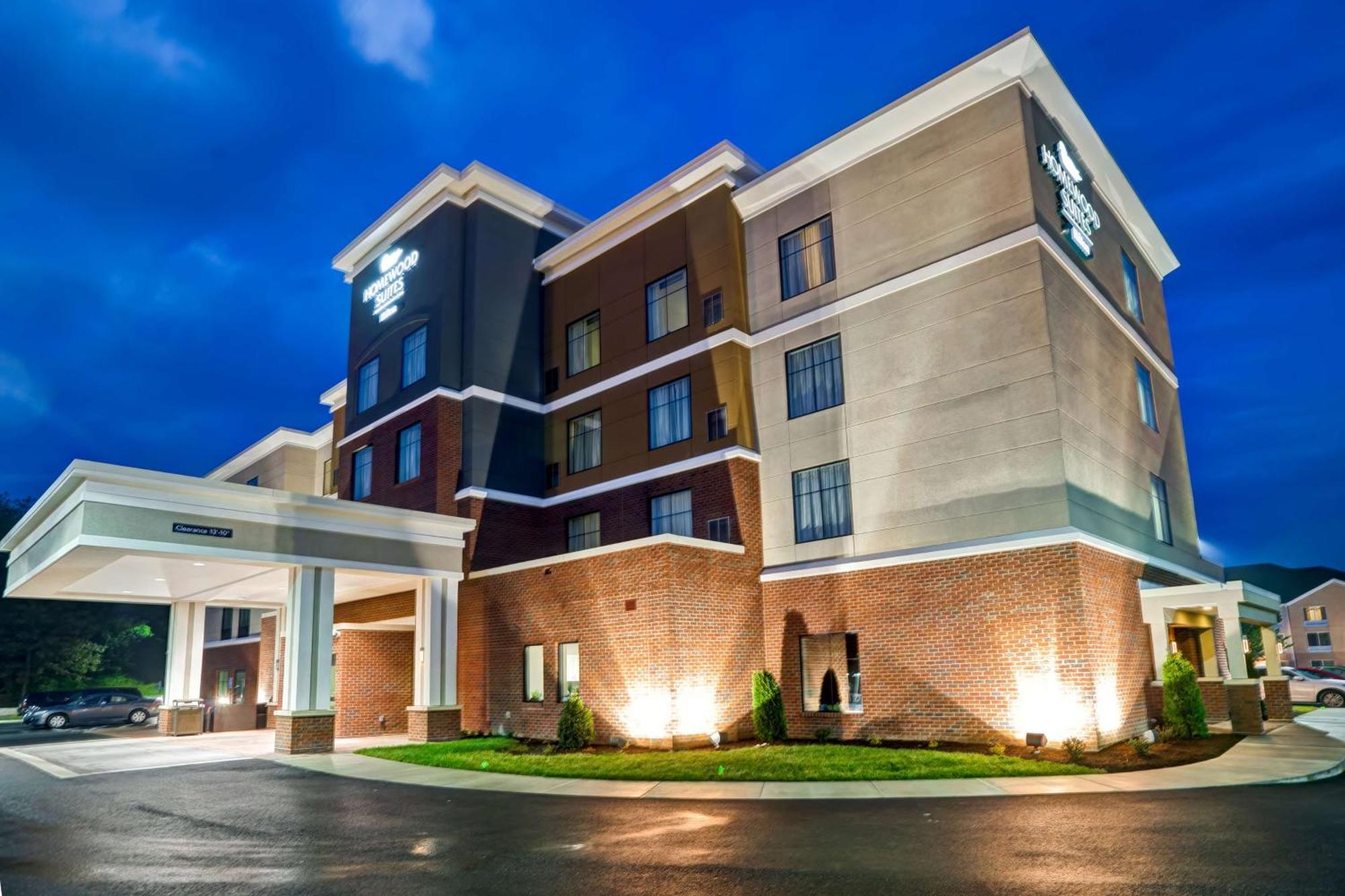 Homewood Suites By Hilton Christiansburg Exterior photo